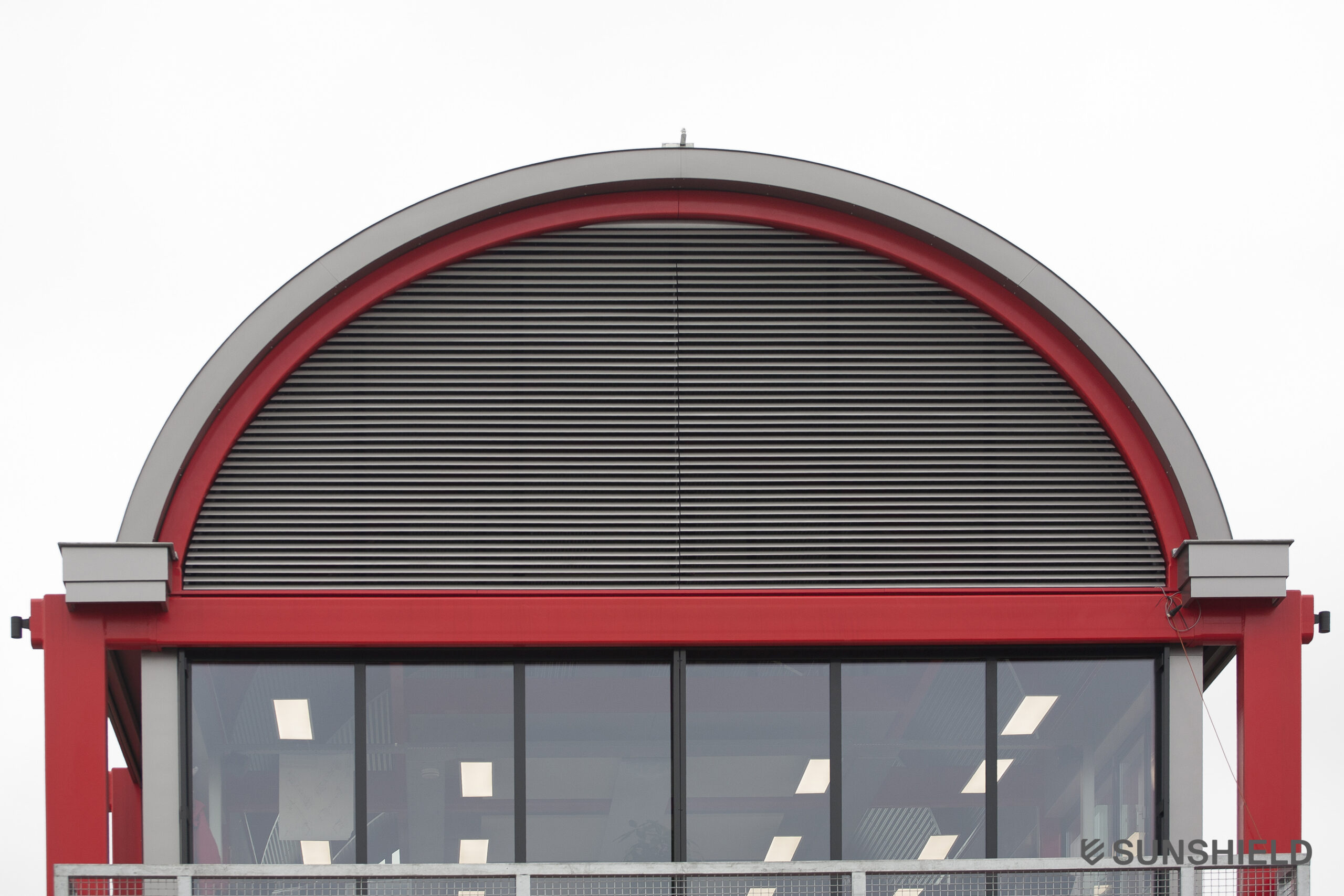 Sunshield 160316, Large Arch, KMG, Neede, NL-1_Logo